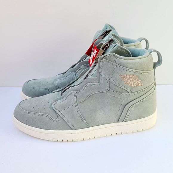 Nike Shoes - NEW Nike Air Jordan 1 Retro High Zip Shoes
